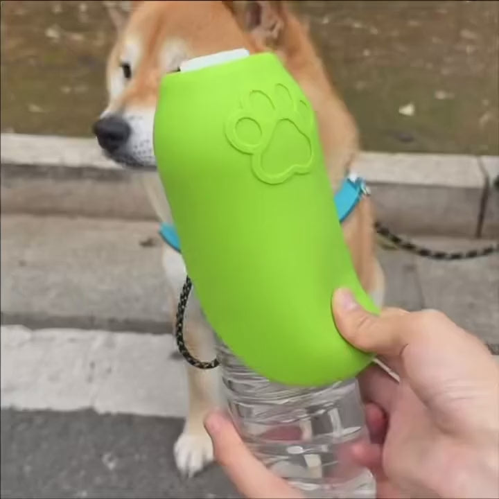 Vorvex™ – Turn Any Water Bottle Into a Pet Bowl